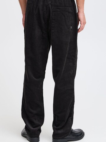 !Solid Regular Broek 'Gutti' in Zwart