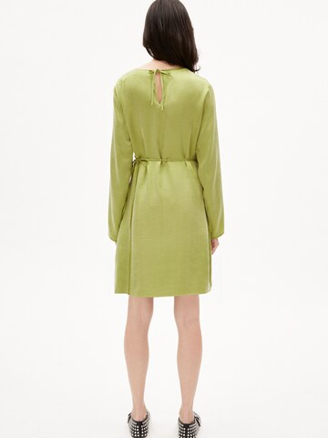 Robe-chemise ' ZYLAA ' ARMEDANGELS en vert
