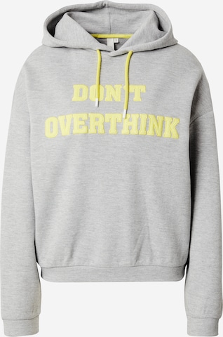 Sweat-shirt QS en gris : devant