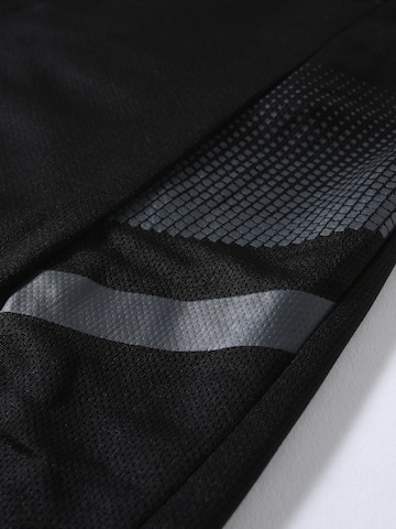YOUTHUP Tracksuit 'Belüftung' in Black