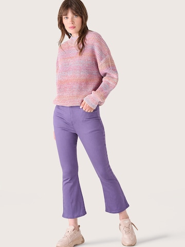Camomilla Flared Hose 'Derek' in Lila