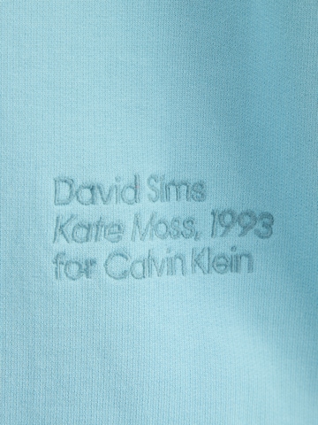 Bluză de molton 'KATE OBSESSION BOYFRIEND' de la Calvin Klein pe albastru