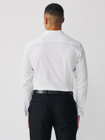 Next Slim Fit Hemd in Weiß