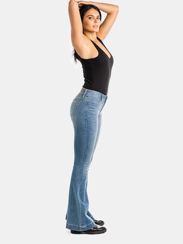 Articles of Society Flared Jeans 'Faith' in Blue