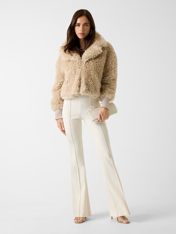 GUESS Between-Season Jacket in Beige