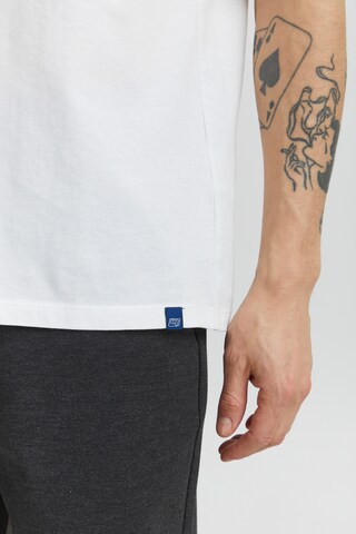 T-Shirt BLEND en blanc