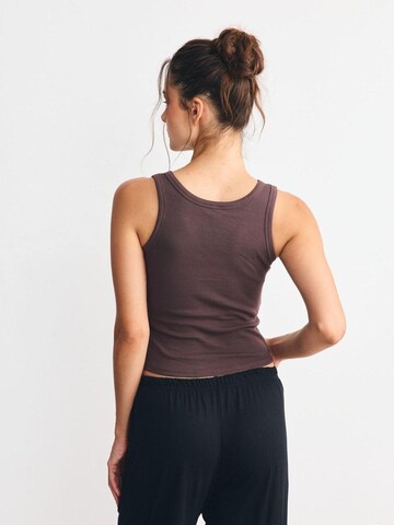 C&City Top in Bruin