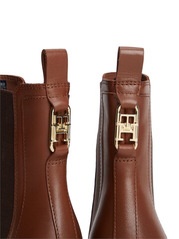TOMMY HILFIGER Chelsea boots in Bruin