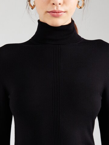 COMMA - Pullover em preto