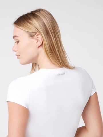 YO-GAYA Sporttop 'Short Sleeve Top' in Wit