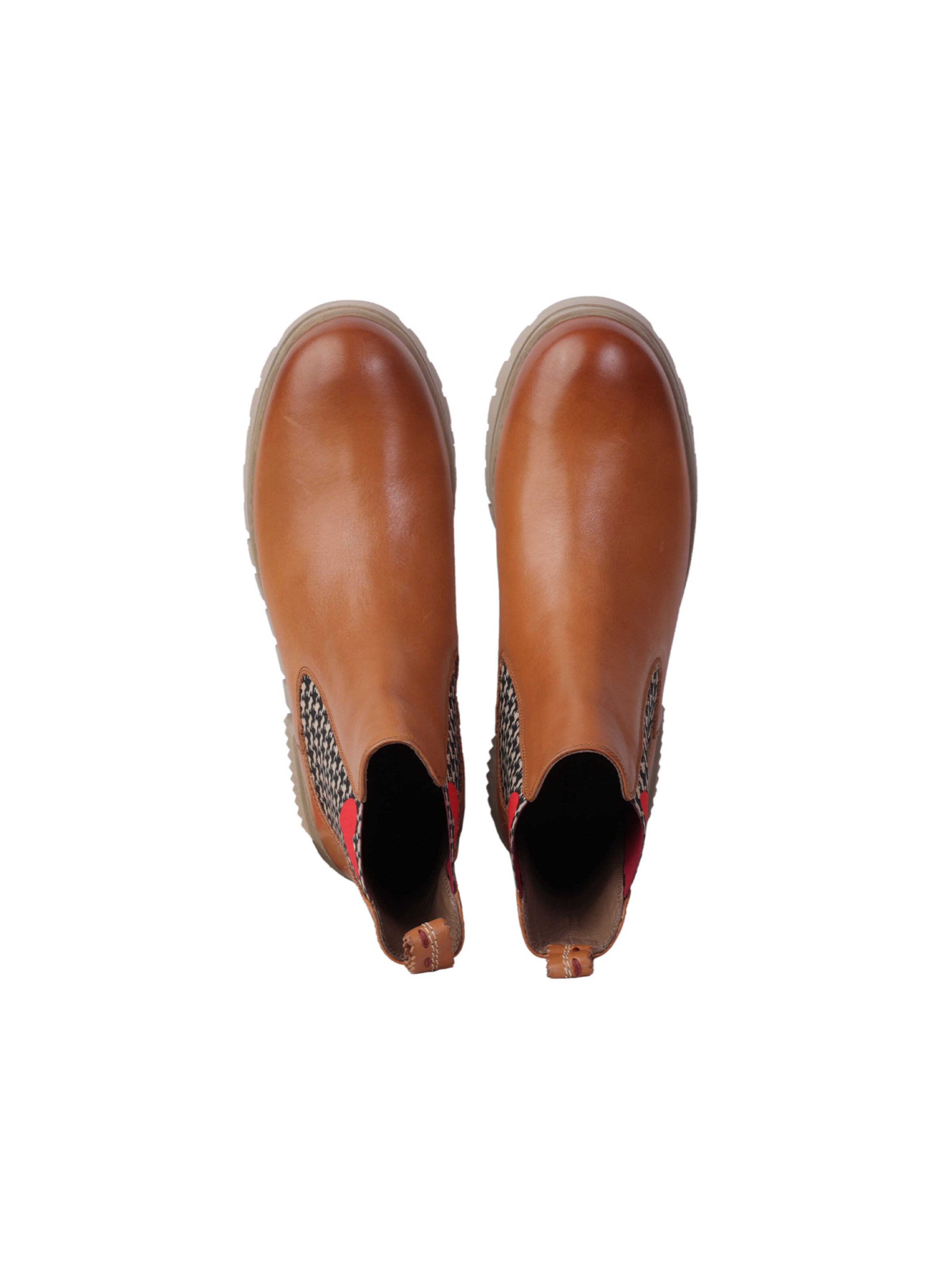 Crickit Chelsea boots in Bruin