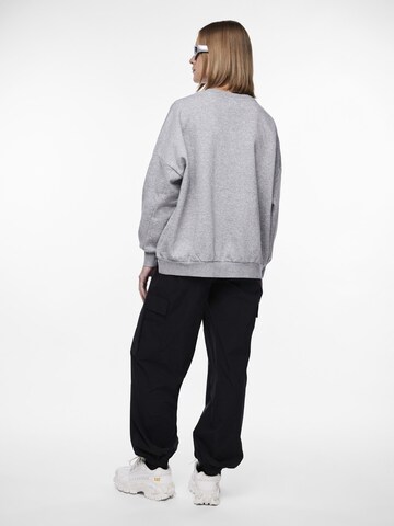 PIECESSweater majica 'Jace' - siva boja