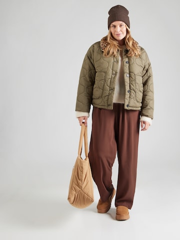 Noisy May Curve - Chaqueta de entretiempo 'NMHOLLY' en verde
