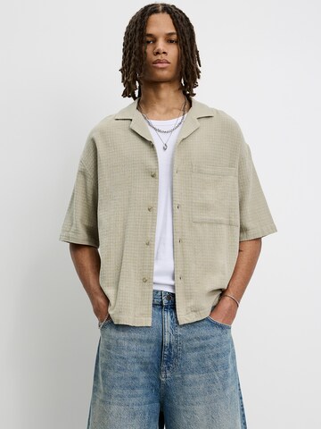 Pull&Bear Comfort fit Srajca | zelena barva: sprednja stran