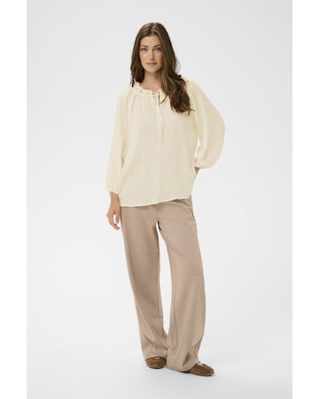 Chemisier 'Oma' Cream en blanc