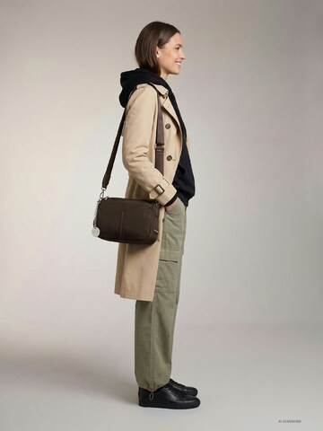 Tamaris Crossbody Bag 'Mia' in Brown: front