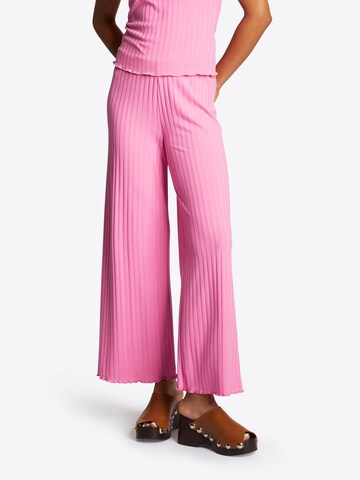 Rich & Royal - Perna larga Calças em rosa: frente