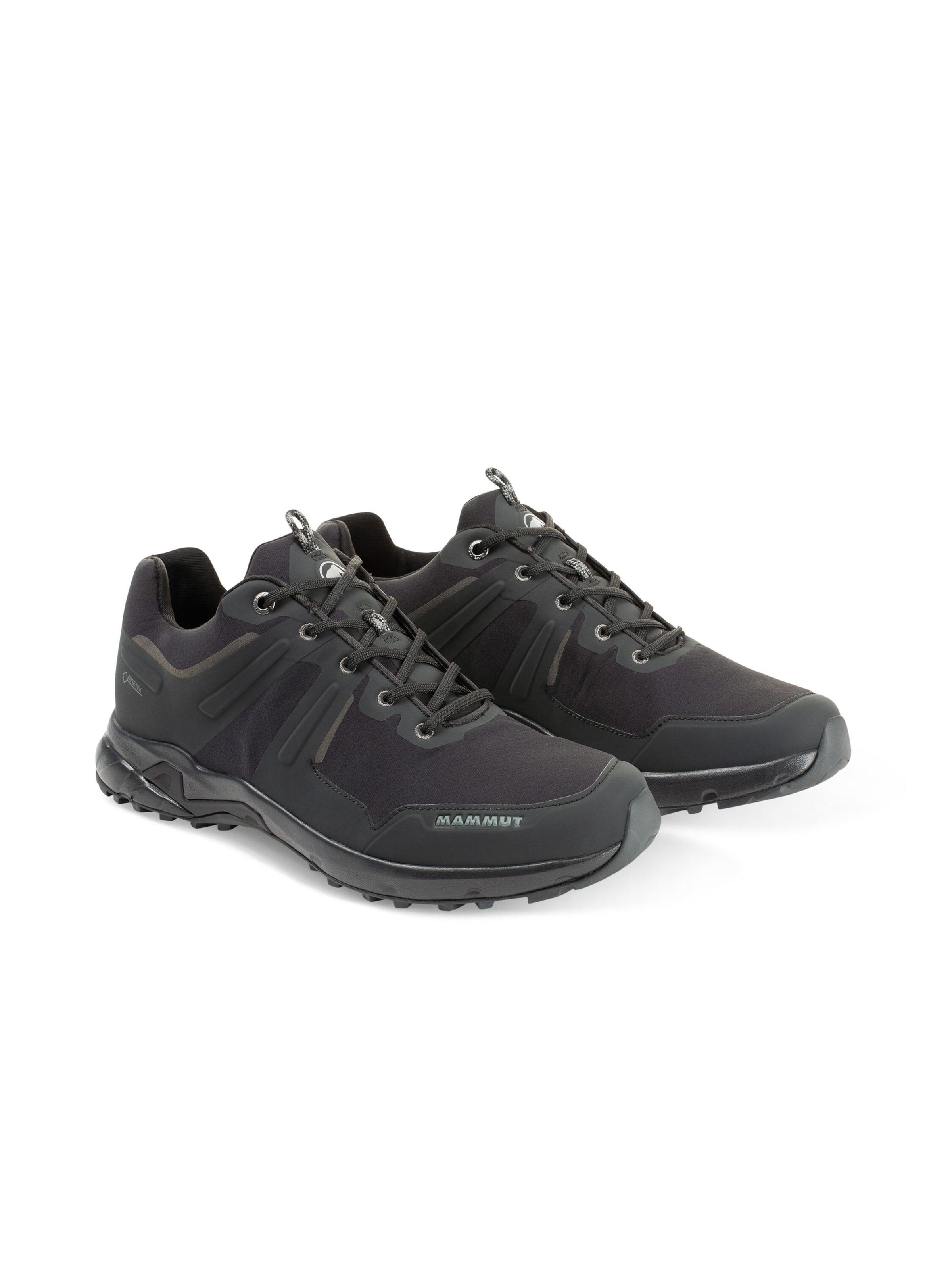 MAMMUT Flats in Black