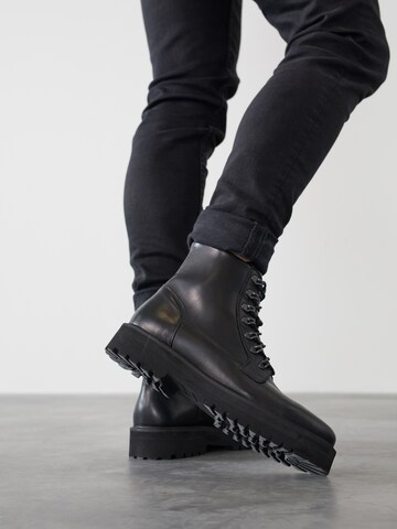 DAN FOX APPAREL Lace-Up Boots 'Alen' in Black