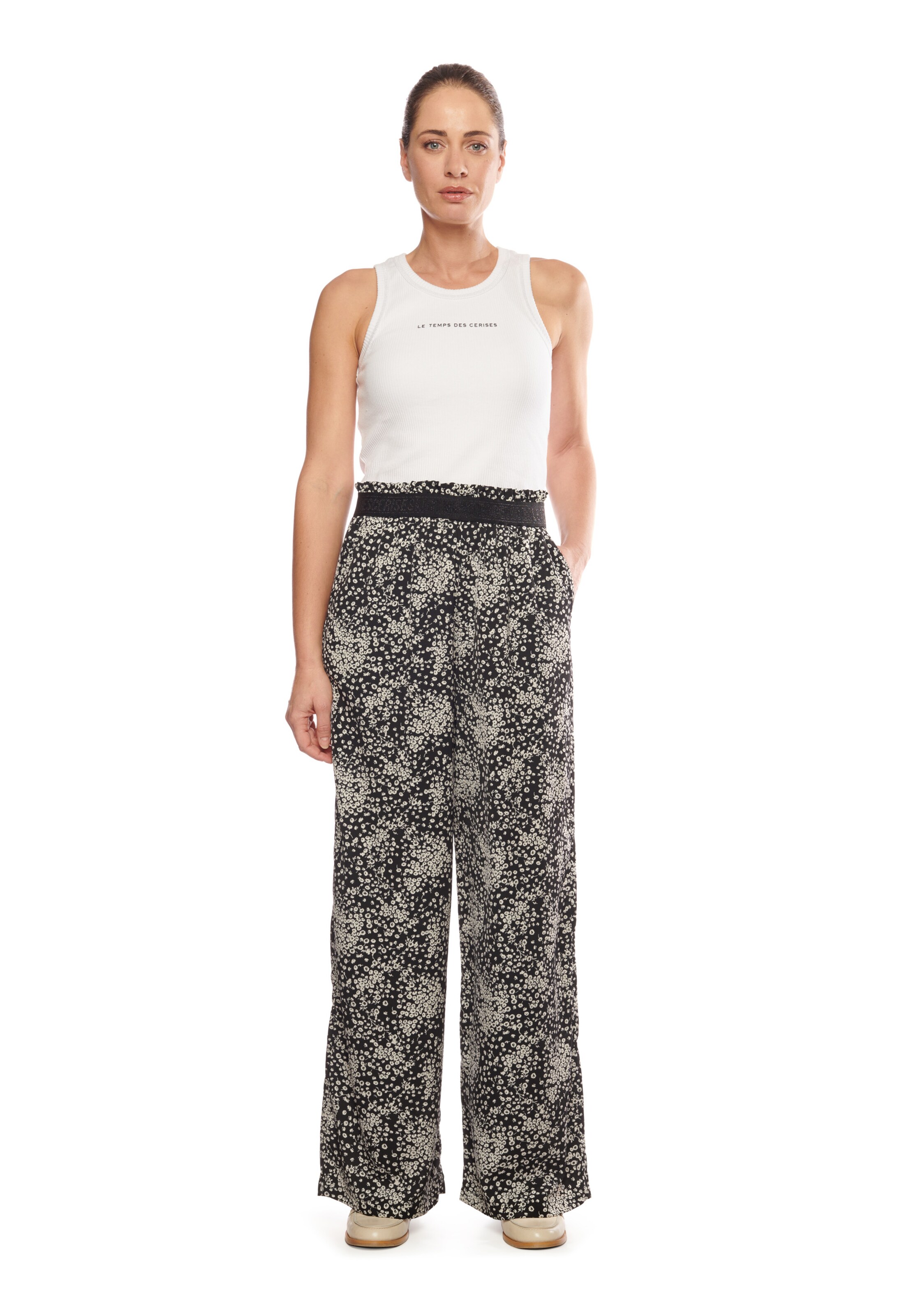 Le Temps Des Cerises Regular Stoffhose in Schwarz