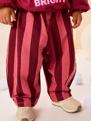 Next - Conjuntos em vermelho