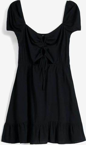 Robe d’été Bershka en noir : devant