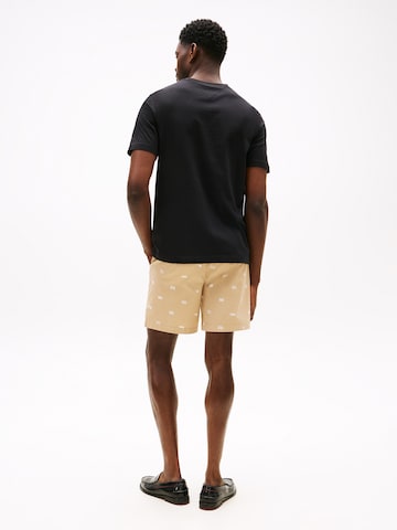 Tricou 'ITHACA' de la TOMMY HILFIGER pe negru: spate