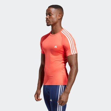 T-Shirt fonctionnel 'Techfit 3-Stripes' ADIDAS PERFORMANCE en rouge