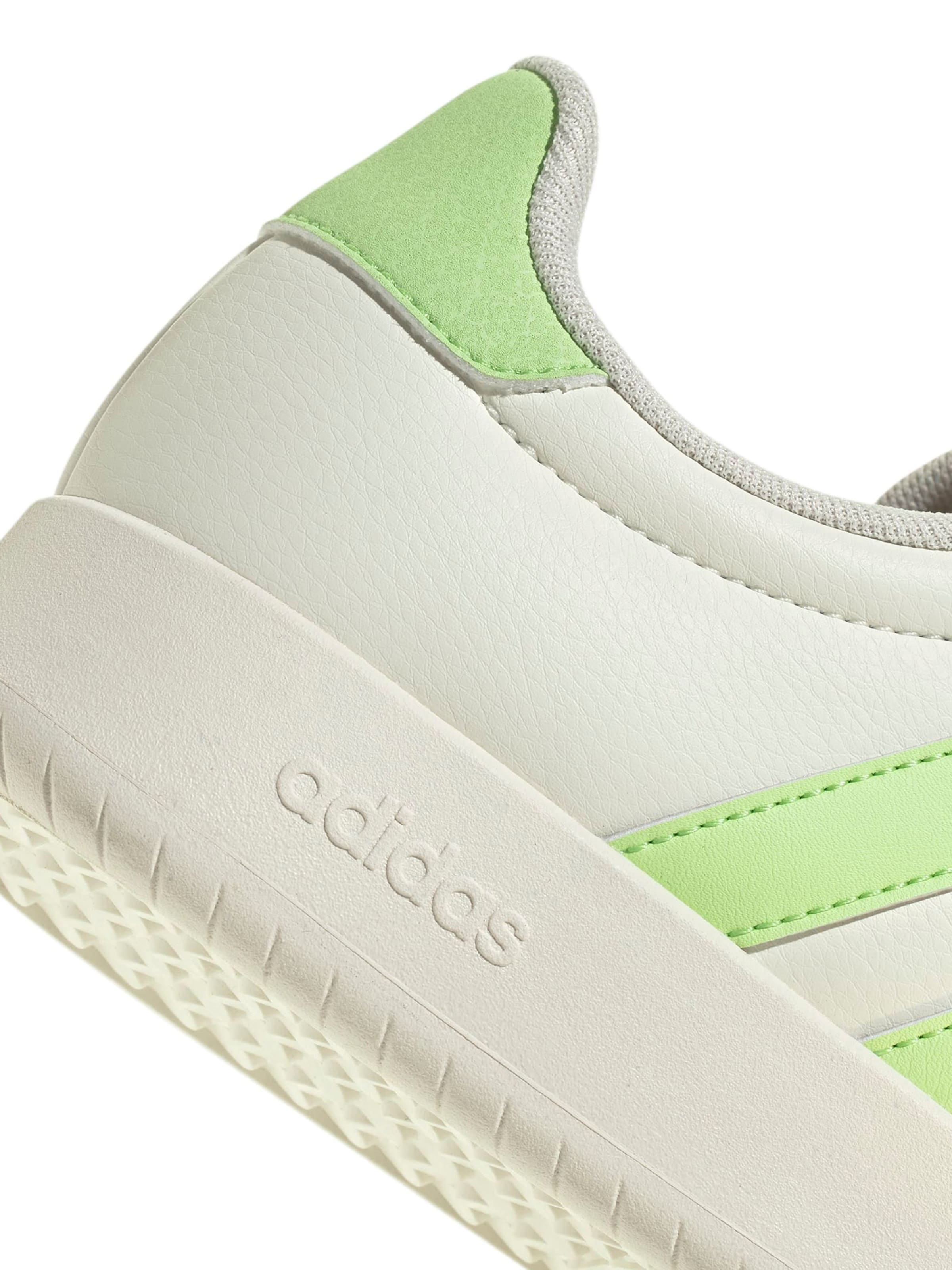 Sneaker bassa 'BARREDA' di ADIDAS SPORTSWEAR in bianco