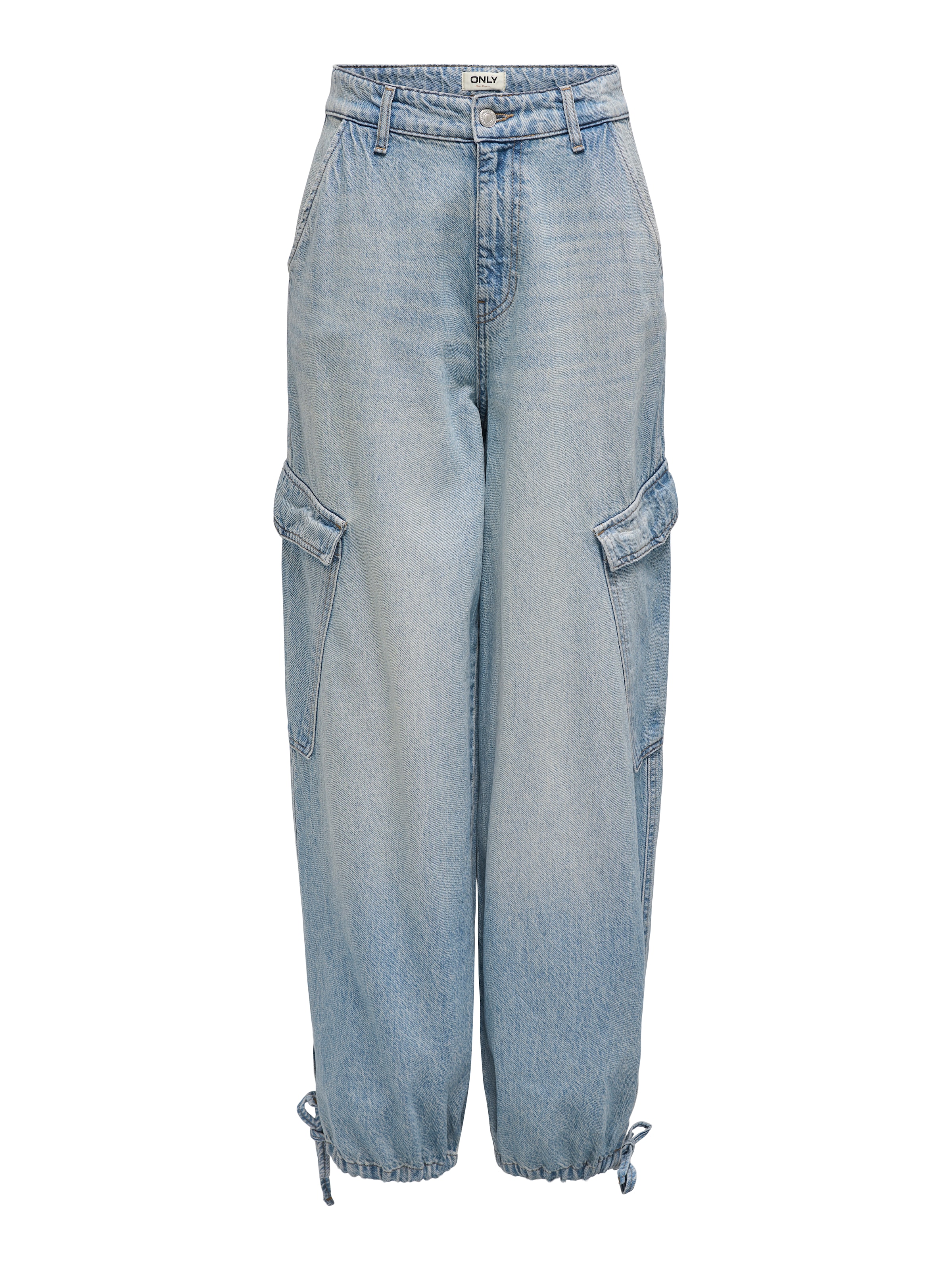 ONLY Tapered Cargo Jeans 'ONLPERNILLE' in Blue: front