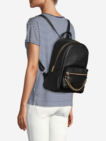 ABOUT YOU Backpack 'Smilla' in Black