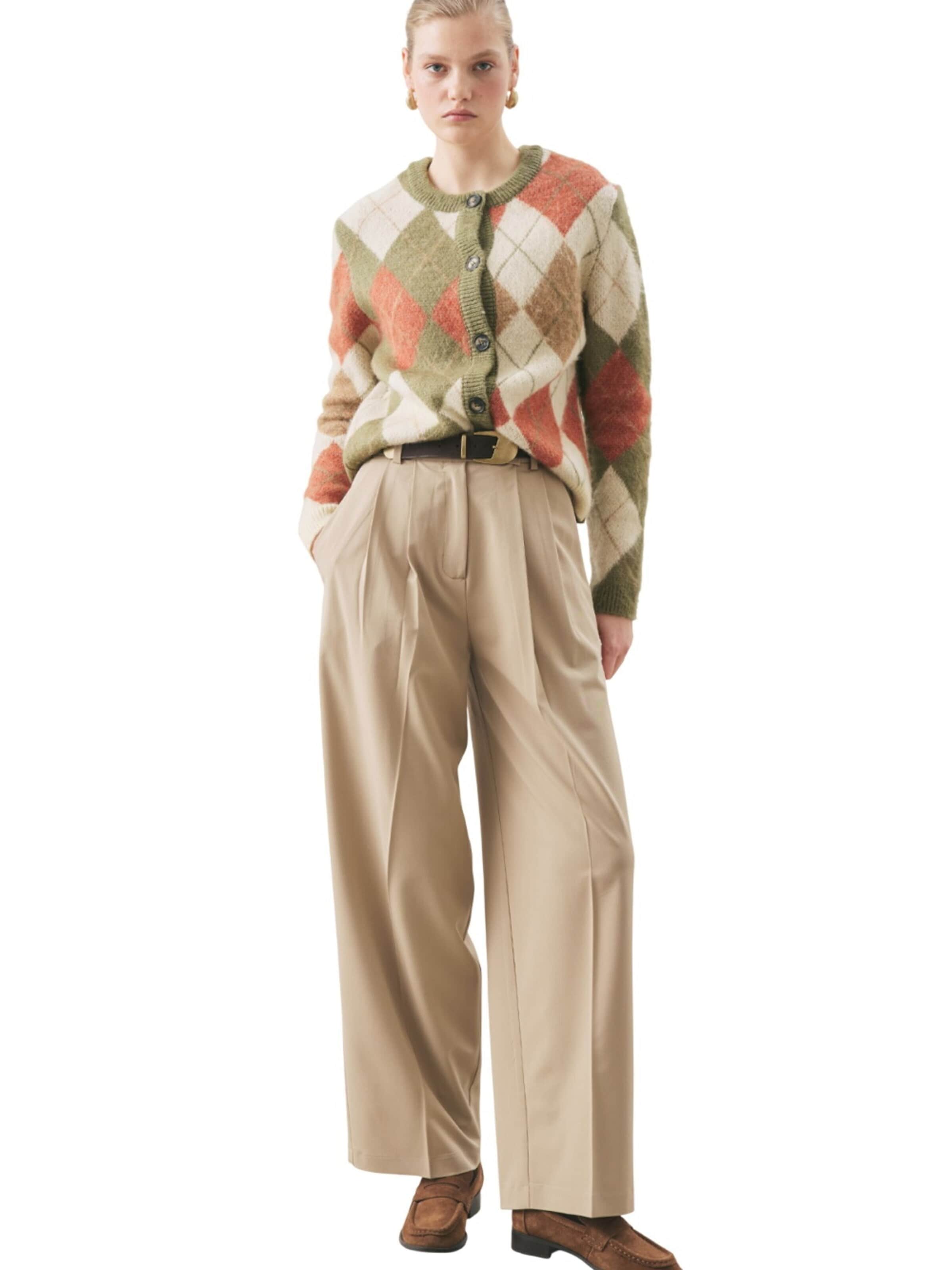 MANUKA Knit cardigan in Green: front