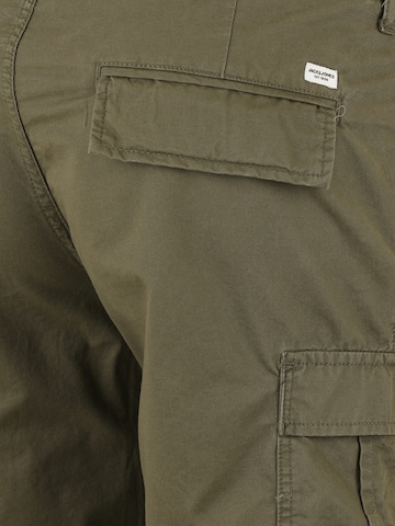 Jack & Jones Plus جينز واسع سراويل الحمولة 'COLE CAMPAIGN' بلون أخضر