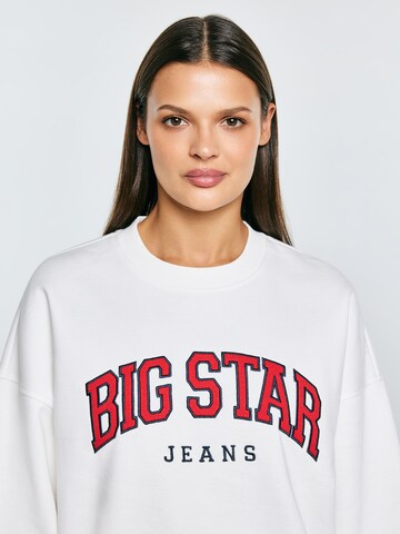 BIG STAR Sweatshirt 'Rubena' in White