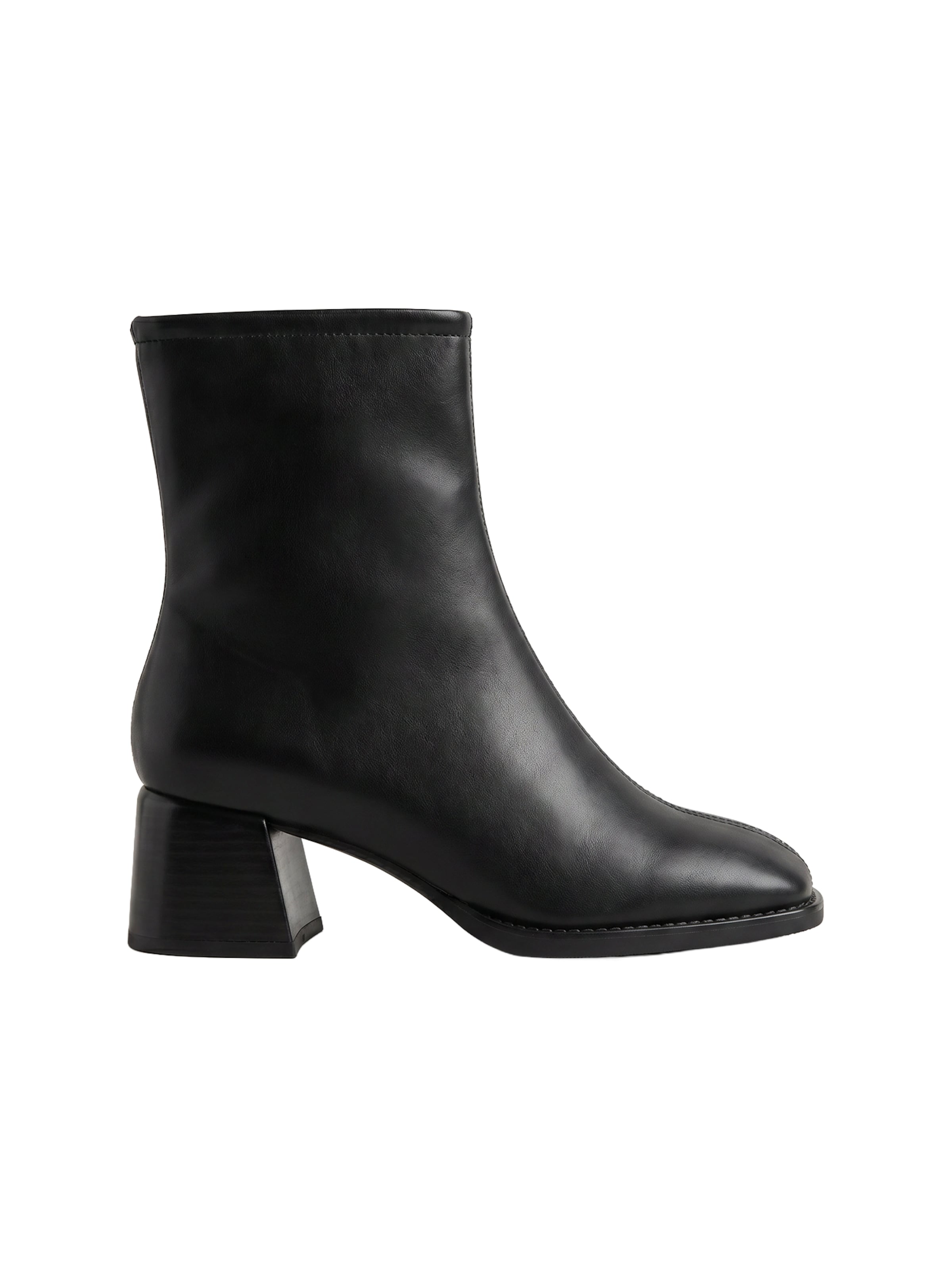 Botine 'Xinxin' de la EDITED pe negru