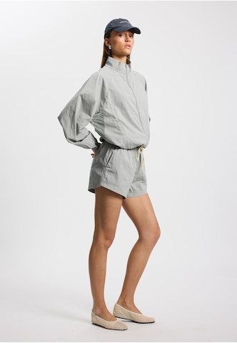 rethinkit studios Regular Broek 'Breeze' in Grijs