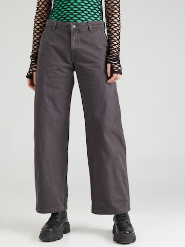 WEEKDAY Loose fit Trousers 'Jamie' in Grey: front