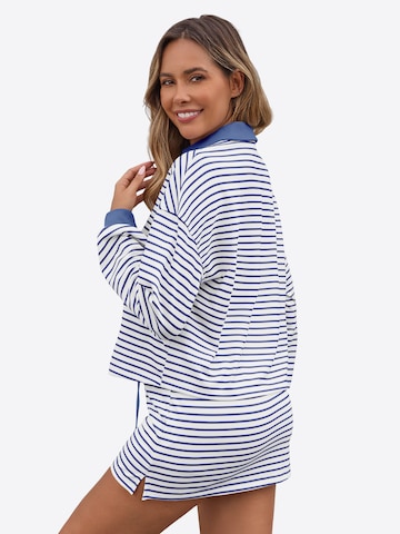 Tailleur di Imily Bela in blu: dietro