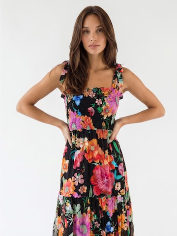 Introvertie VIENNA Sommerkleid 'Girl Got Pockets Silk Linen Shirred Maxi Dress'‌‌‌‌‌‌‌‌‌‌ in Schwarz: Vorderseite