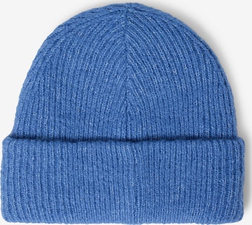 Marie Lund Beanie in Blue: front