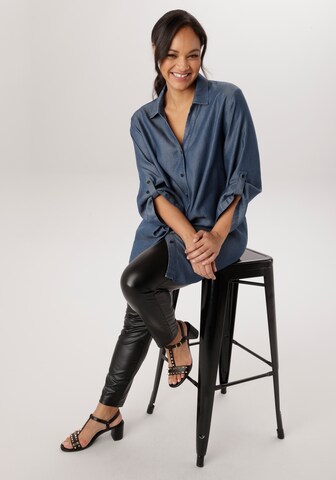 Aniston Blouse in Blue