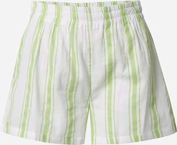 NA-KD Regular Pants in Green: front