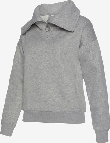 BENCH Sweatshirt in Grau