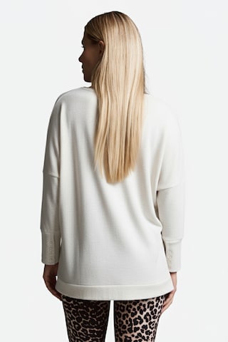 Cotton Candy Langarmshirt in Weiß