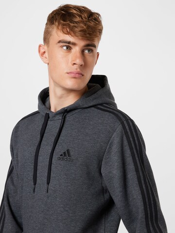 Felpa sportiva 'Essentials' di ADIDAS SPORTSWEAR in grigio