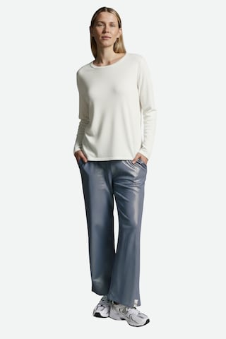 Cotton Candy Shirt in White