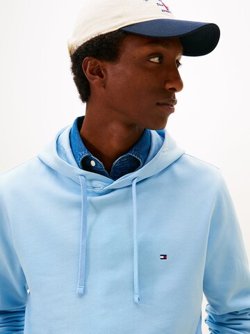 TOMMY HILFIGER Sweatshirt in Blau