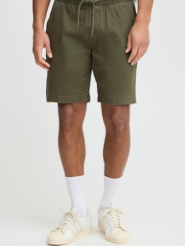 Loosefit Pantaloni chino ' BHEDNAN Shorts ' di BLEND in verde