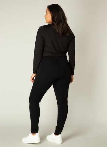 BASE LEVEL CURVY Skinny Leggings 'Arnika' in Schwarz