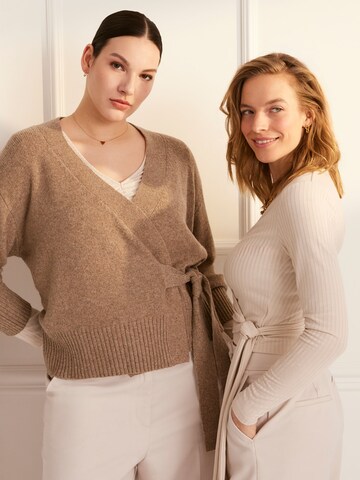 Pull-over 'Pina' Guido Maria Kretschmer Curvy en beige